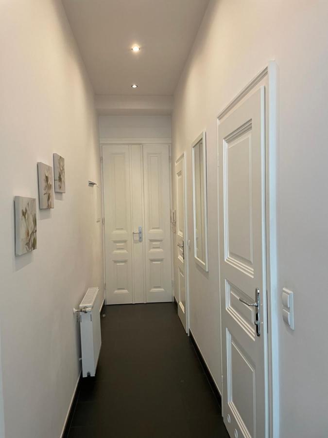 Cozy City Apartment Near City Center Wina Bagian luar foto